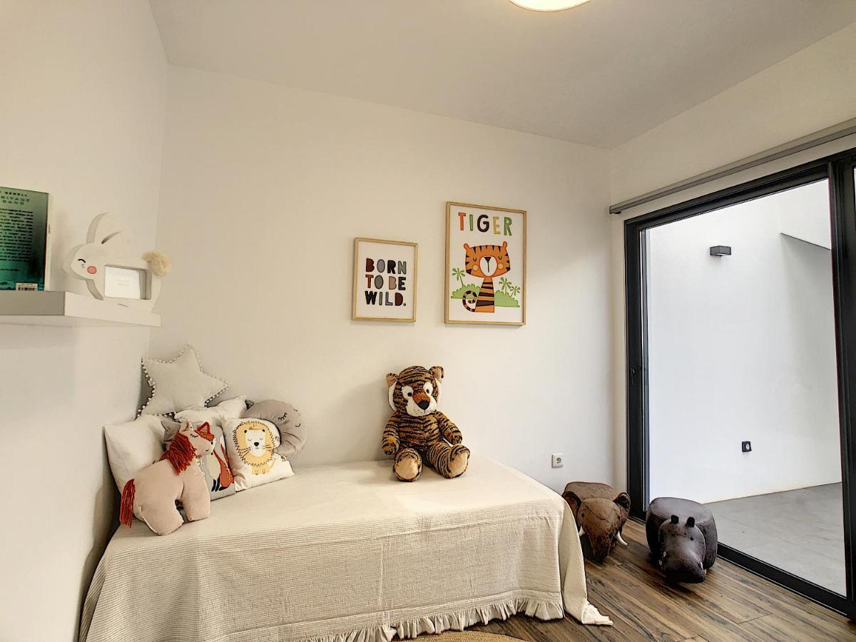 Villa Calhau By Lovelystay ปอนตา ดู โซล ภายนอก รูปภาพ