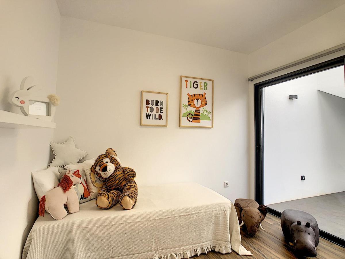 Villa Calhau By Lovelystay ปอนตา ดู โซล ภายนอก รูปภาพ